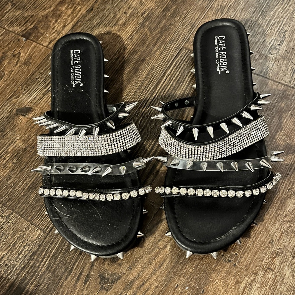 Spike sandals